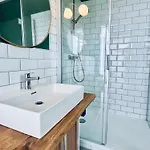 דירה Luxusapartment Im Dichterviertel *garten*parkplatz*wifi* *